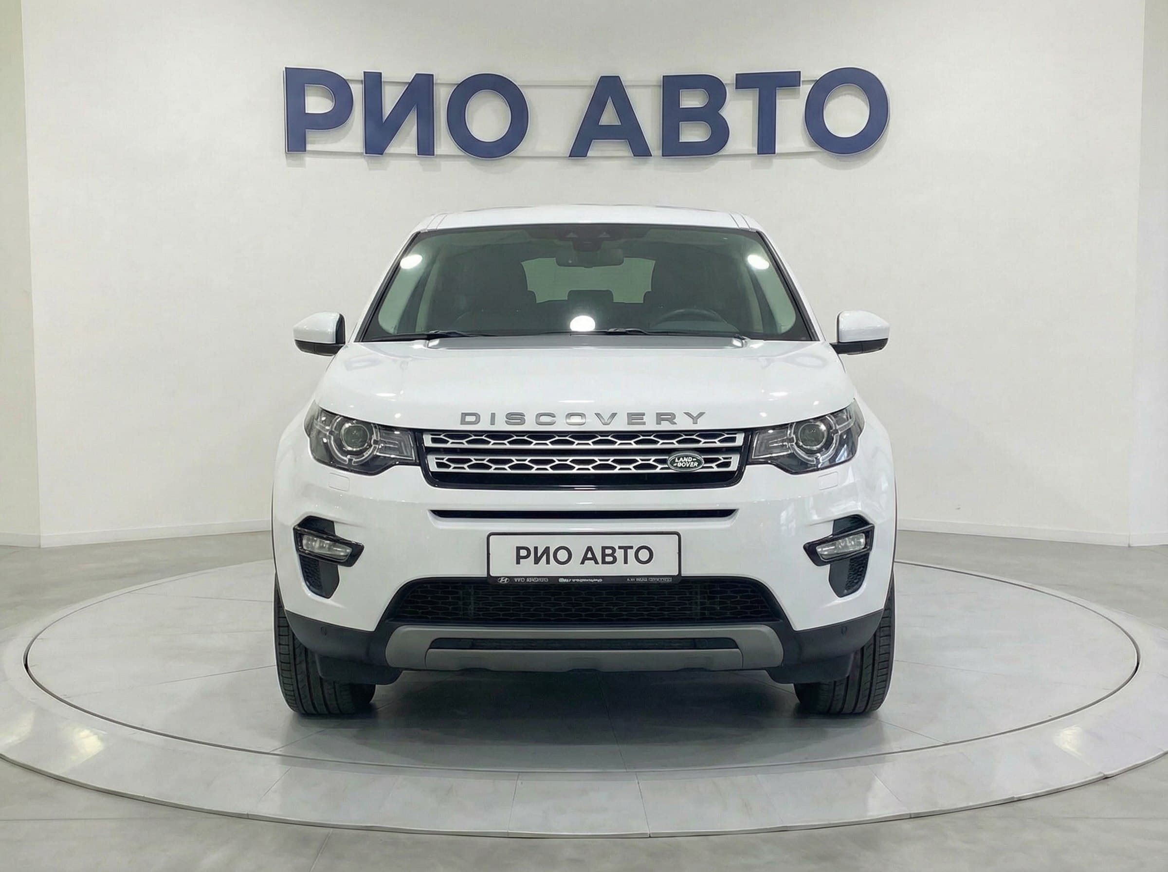 Land Rover Discovery Sport — фото 2